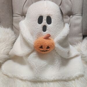 Ghost Sherpa pillow holding pumpkin super soft decorative Halloween NWT